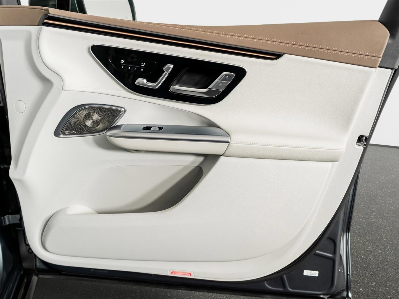 Used 2023 Mercedes-Benz EQE 350+ 4MATIC SUV image 53