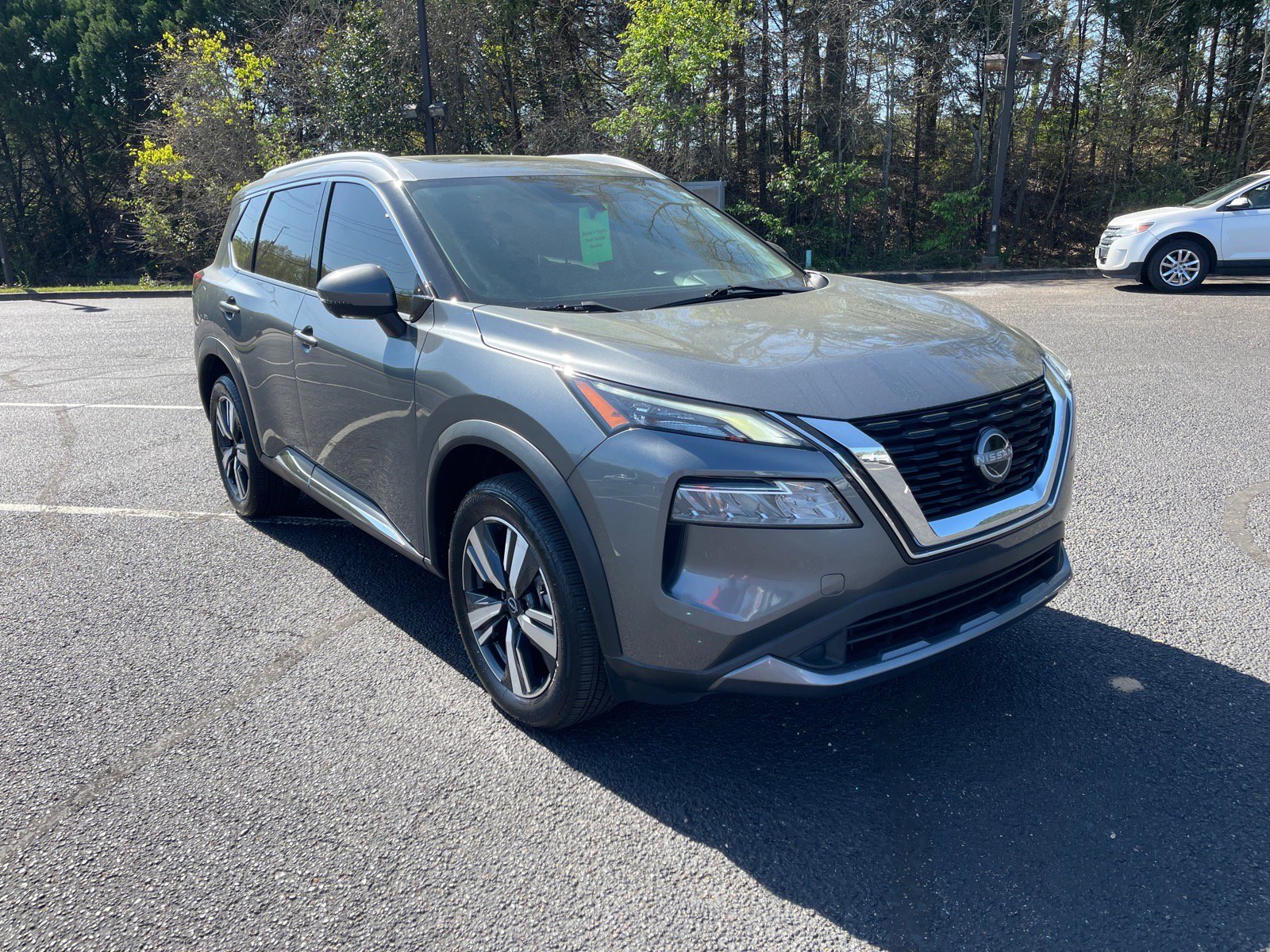Used 2023 Nissan Rogue SL AWD/4WD image 1