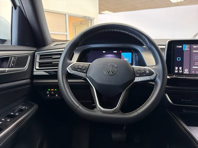 Used 2024 Volkswagen Atlas Cross Sport SE AWD/4WD image 15
