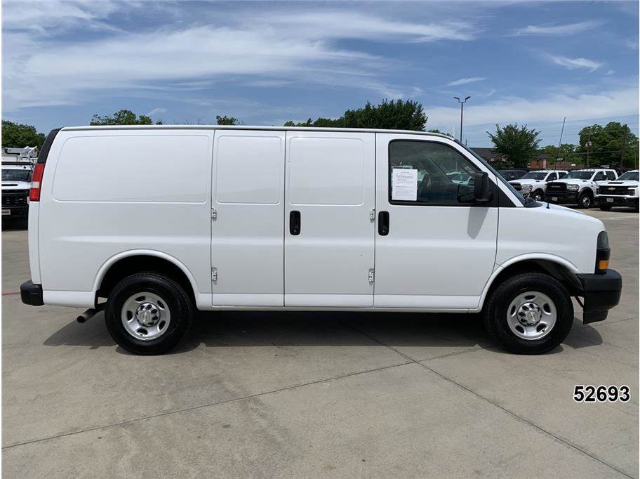 Used 2021 Chevrolet Express 2500 RWD image 5