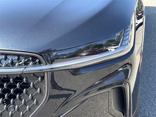 New 2025 Lincoln Nautilus Reserve w/ Jet Appearance Package image 10