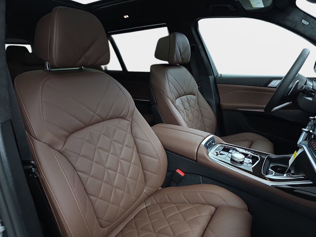 New 2026 BMW X7 xDrive40i w/ Executive Package AWD/4WD image 9