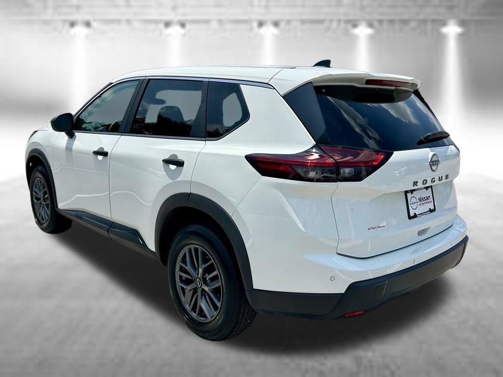 Certified 2024 Nissan Rogue S FWD image 9
