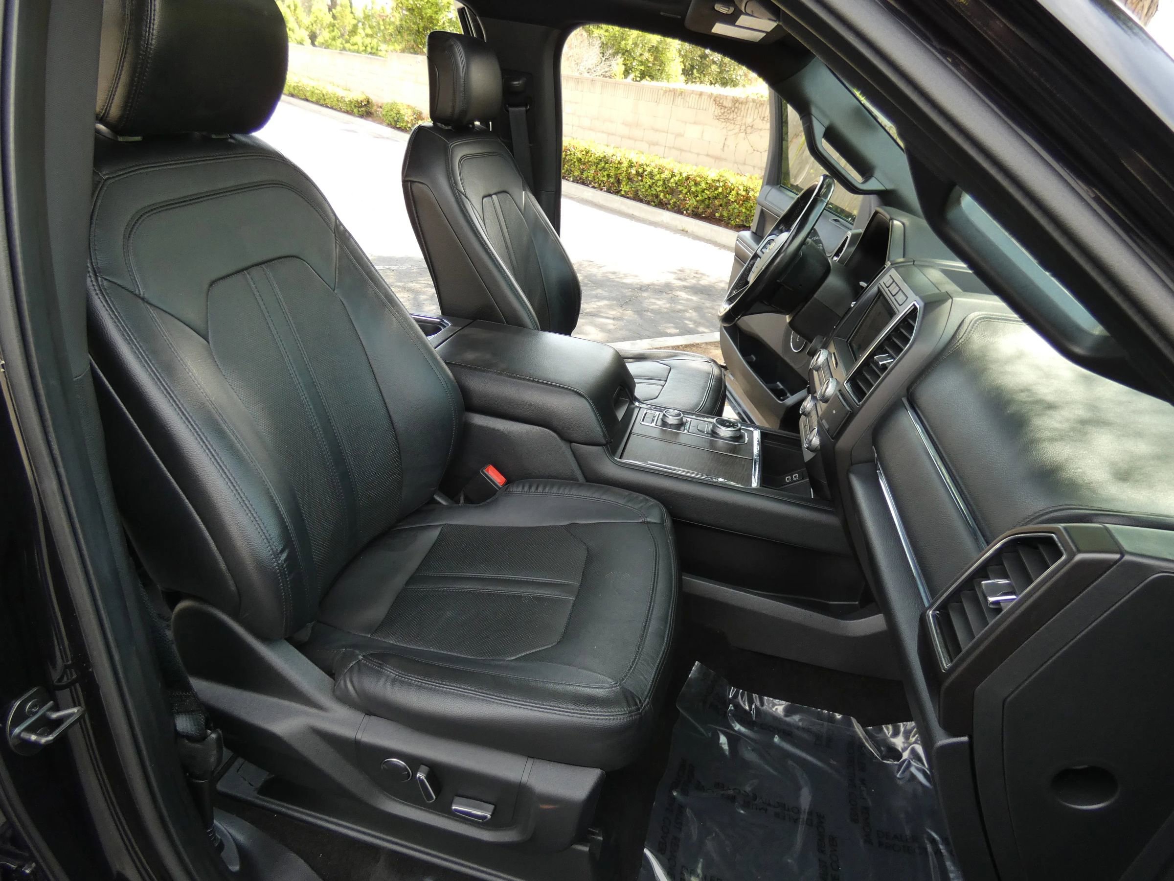 Used 2019 Ford Expedition Max Limited w/ Equipment Group 301A image 30