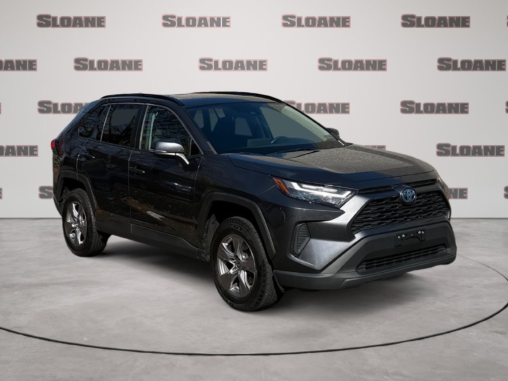Used 2022 Toyota RAV4 XLE w/ Convenience Package AWD/4WD image 7