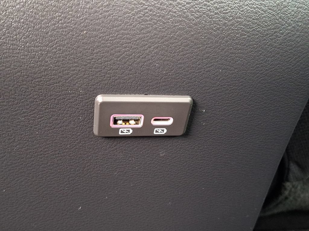 Used 2020 Nissan Maxima 3.5 S w/ Floor Mat Group FWD image 11