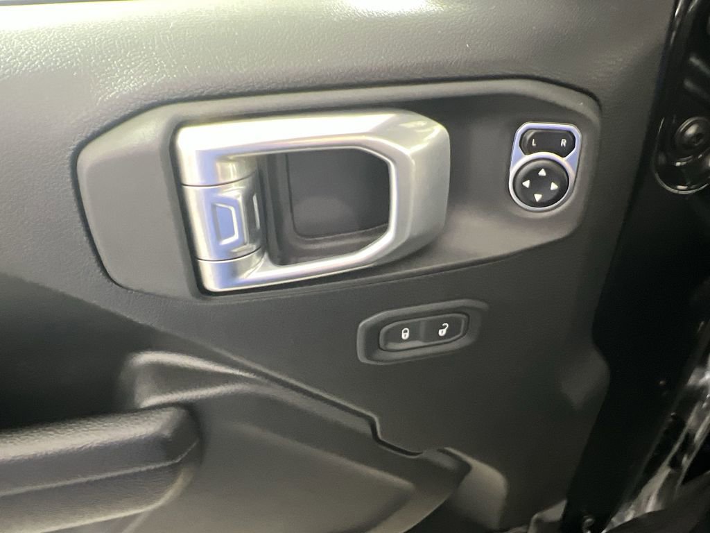 Used 2024 Jeep Wrangler Unlimited w/ Convenience Group image 22