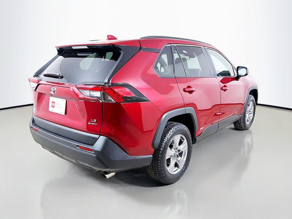 Used 2025 Toyota RAV4 LE AWD/4WD image 6