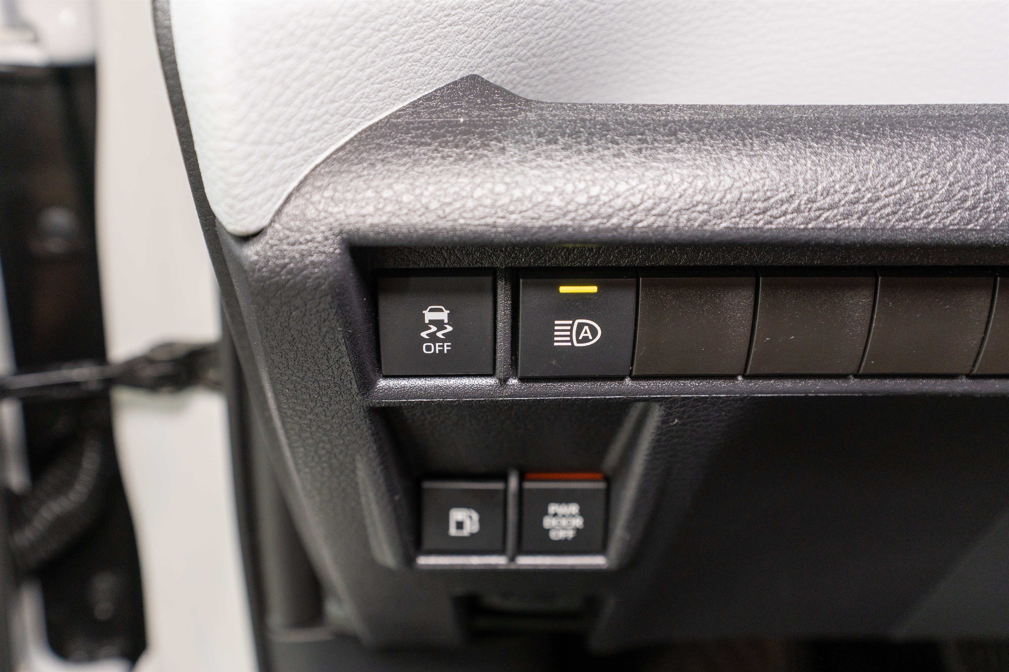 Used 2026 Toyota Sienna XLE FWD image 29