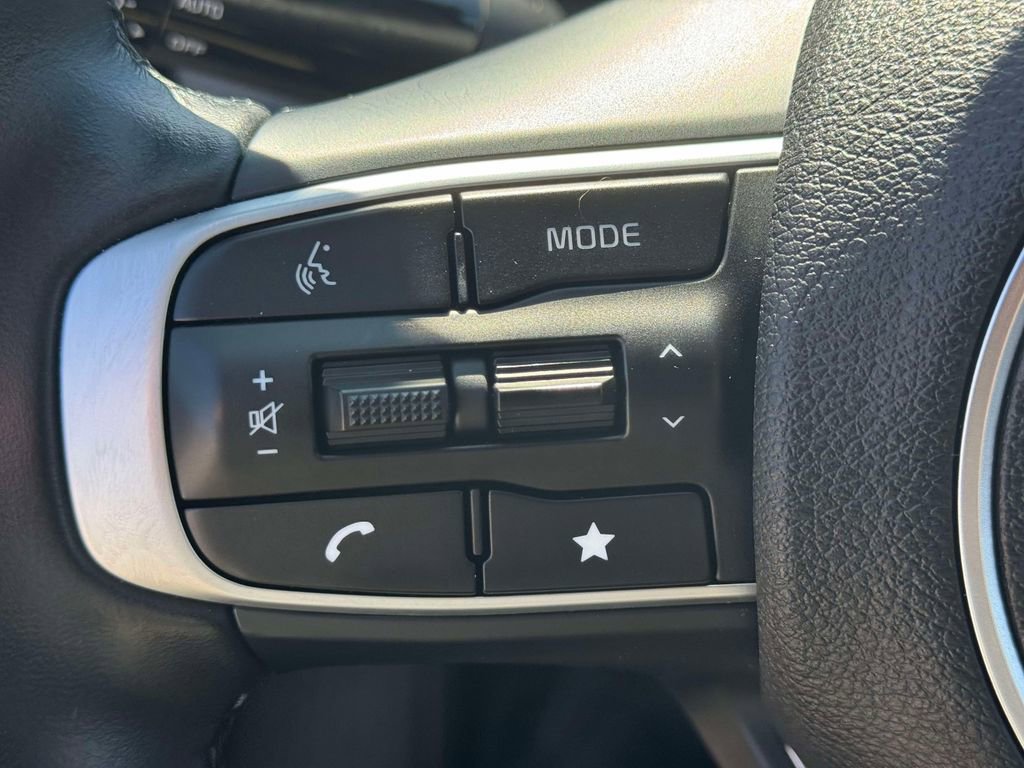 Used 2023 Kia Sportage EX image 19