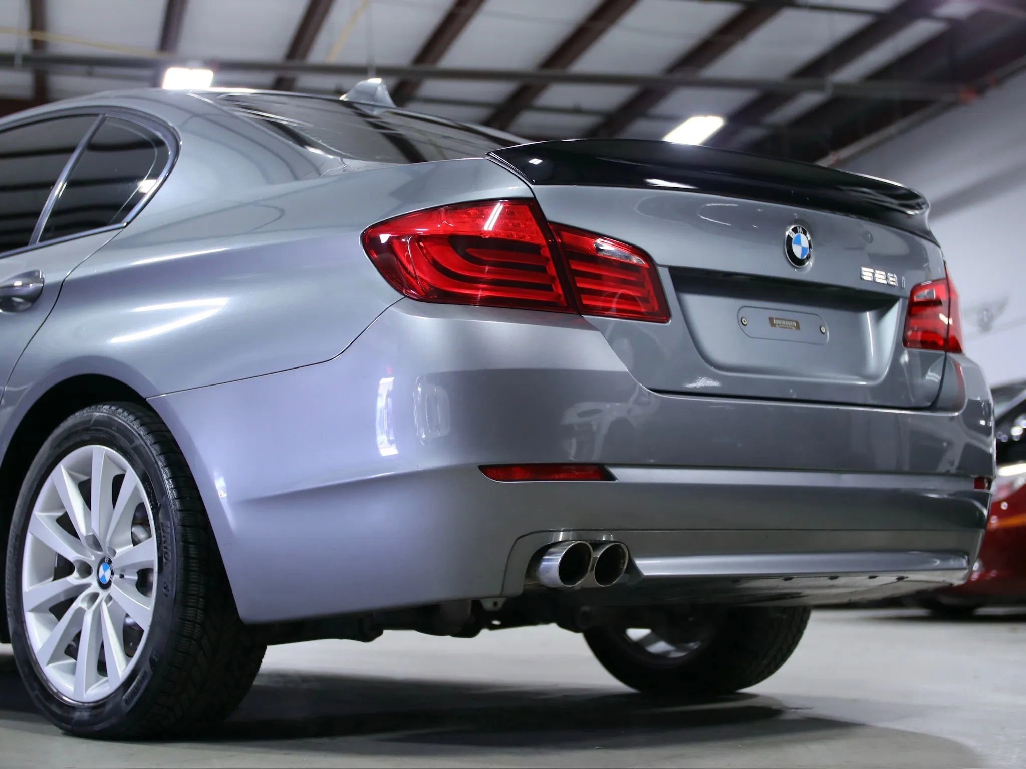 Used 2012 BMW 528i Sedan image 12