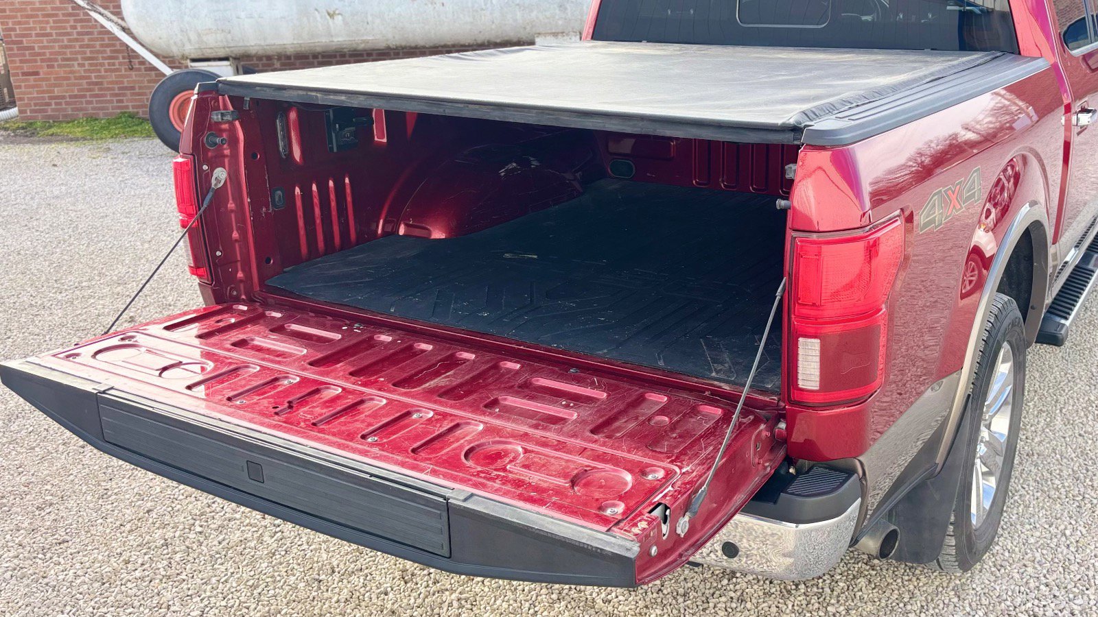 Certified 2019 Ford F150 Lariat w/ Equipment Group 502A Luxury image 8