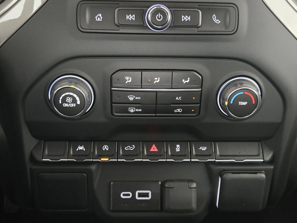 New 2026 Chevrolet Silverado 1500 Custom w/ LPO, Dark Essentials Package RWD image 20