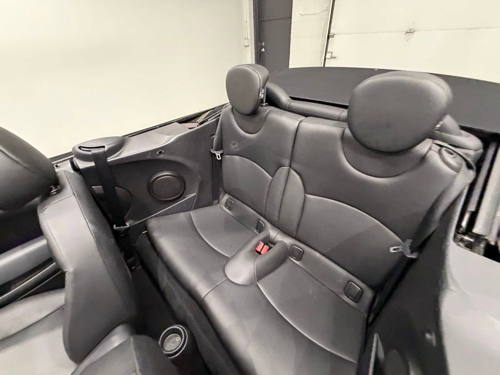 Used 2012 MINI Cooper Convertible image 22