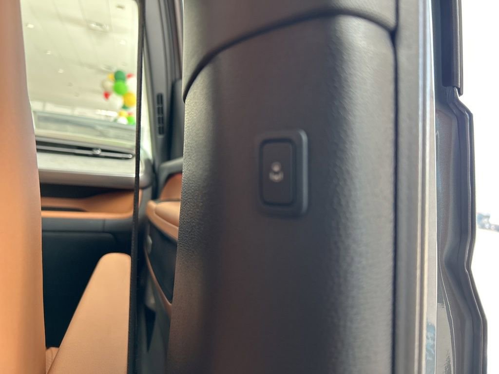 New 2025 Volkswagen ID. Buzz Pro S image 41