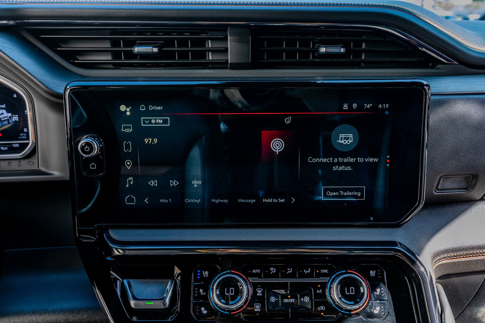 Used 2023 GMC Sierra 1500 AT4 w/ AT4 Premium Package image 24