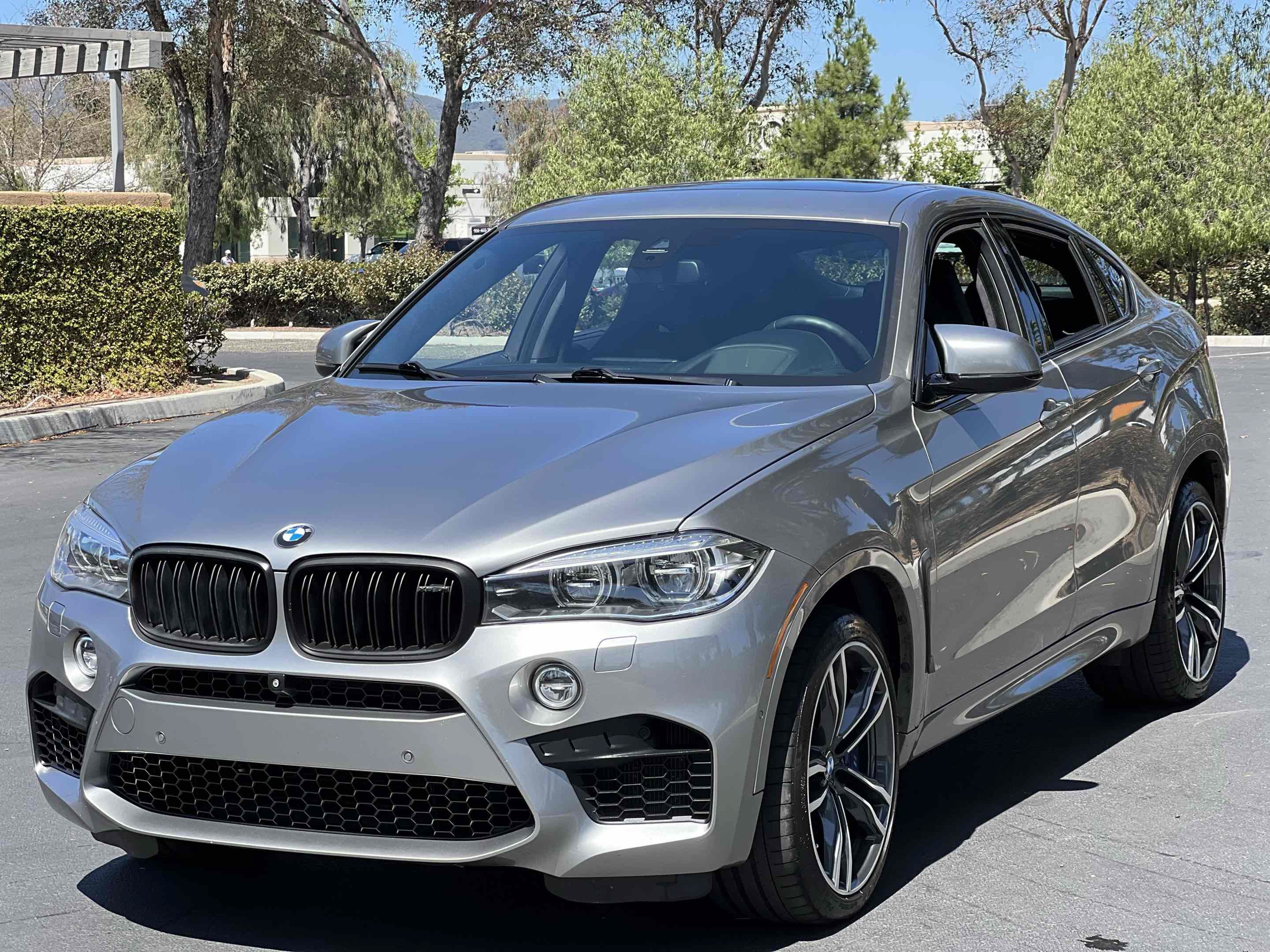 Used 2017 BMW X6 M AWD/4WD image 12