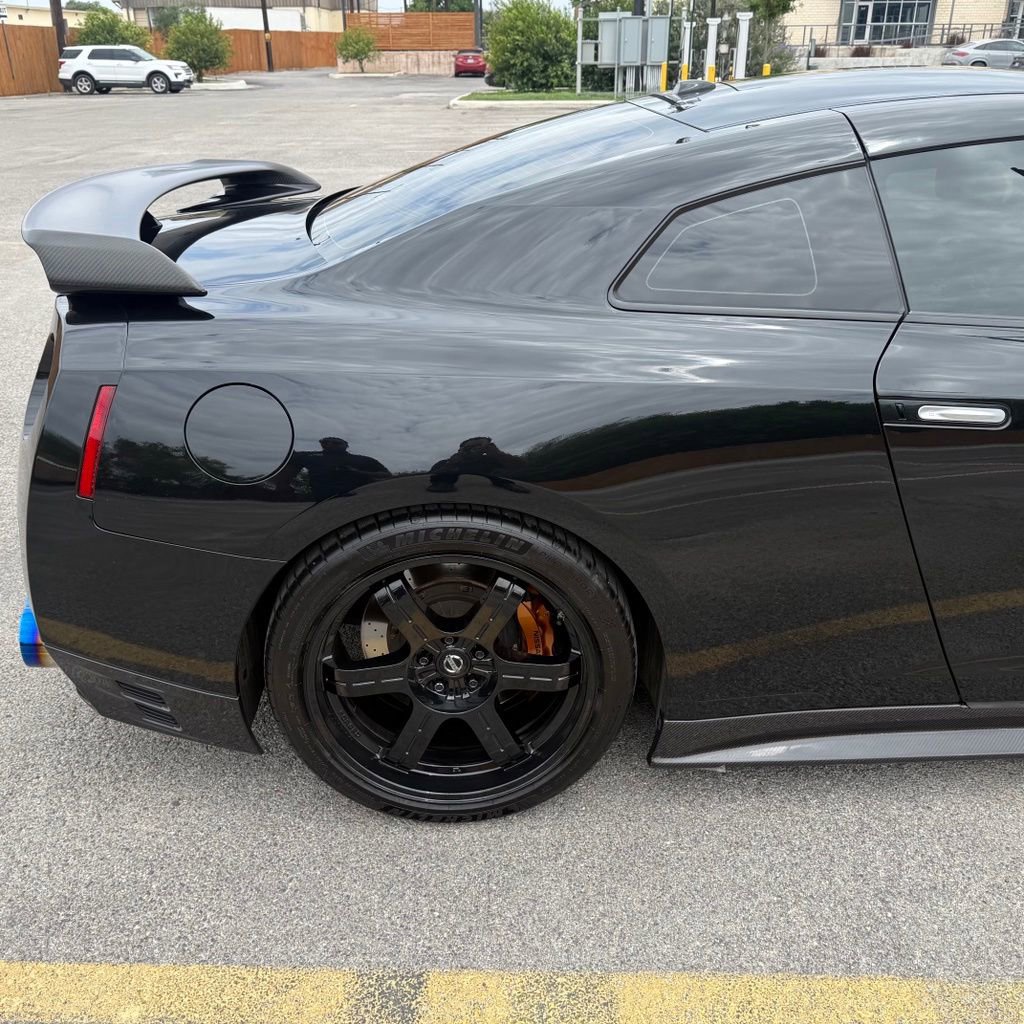 Used 2012 Nissan GT-R Black Edition AWD/4WD image 16