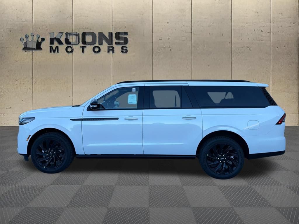 New 2026 Lincoln Navigator L Reserve w/ Jet Appearance Package AWD/4WD image 4