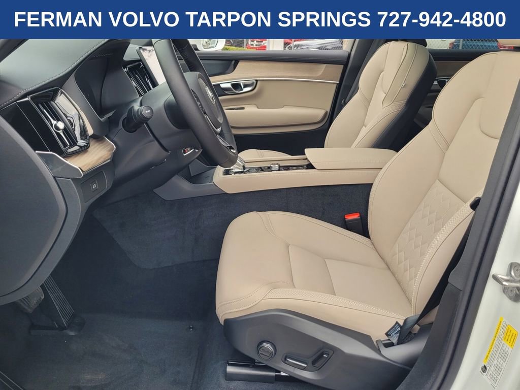 New 2026 Volvo XC90 B6 Plus w/ Protection Package Premier image 13