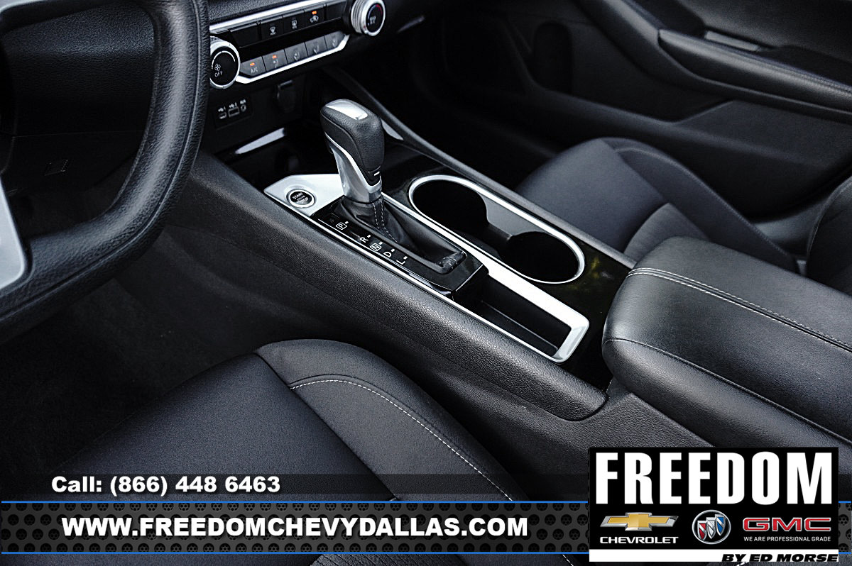 Used 2024 Nissan Altima 2.5 SV FWD image 29