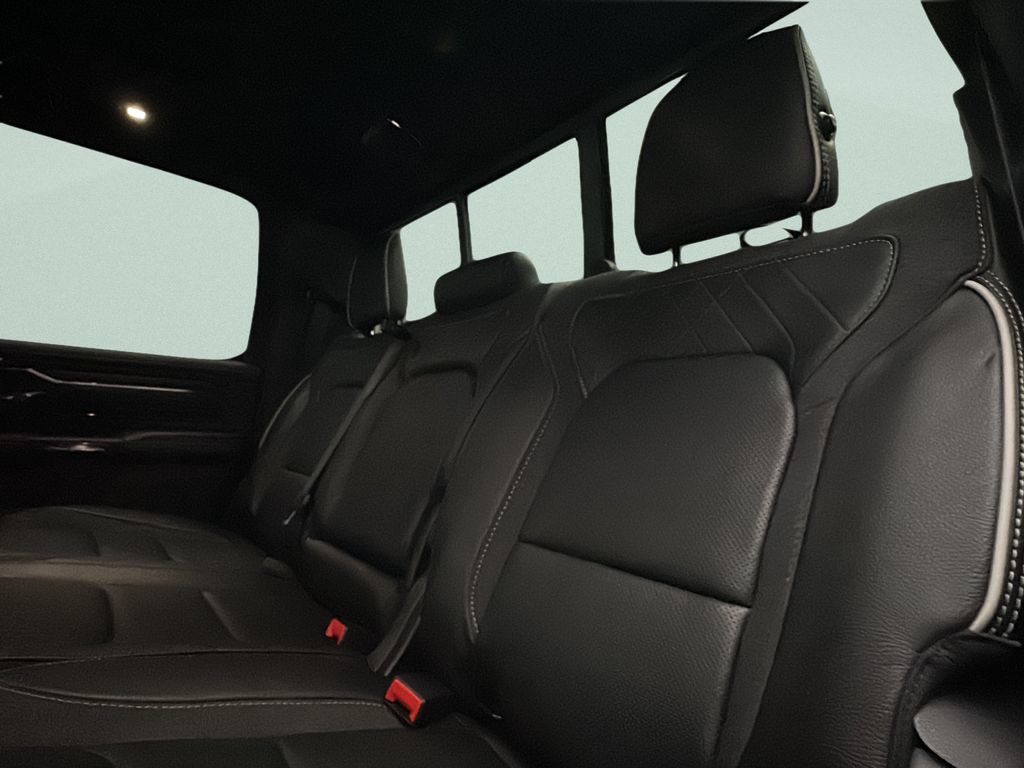 Used 2025 RAM 1500 Limited AWD/4WD image 13