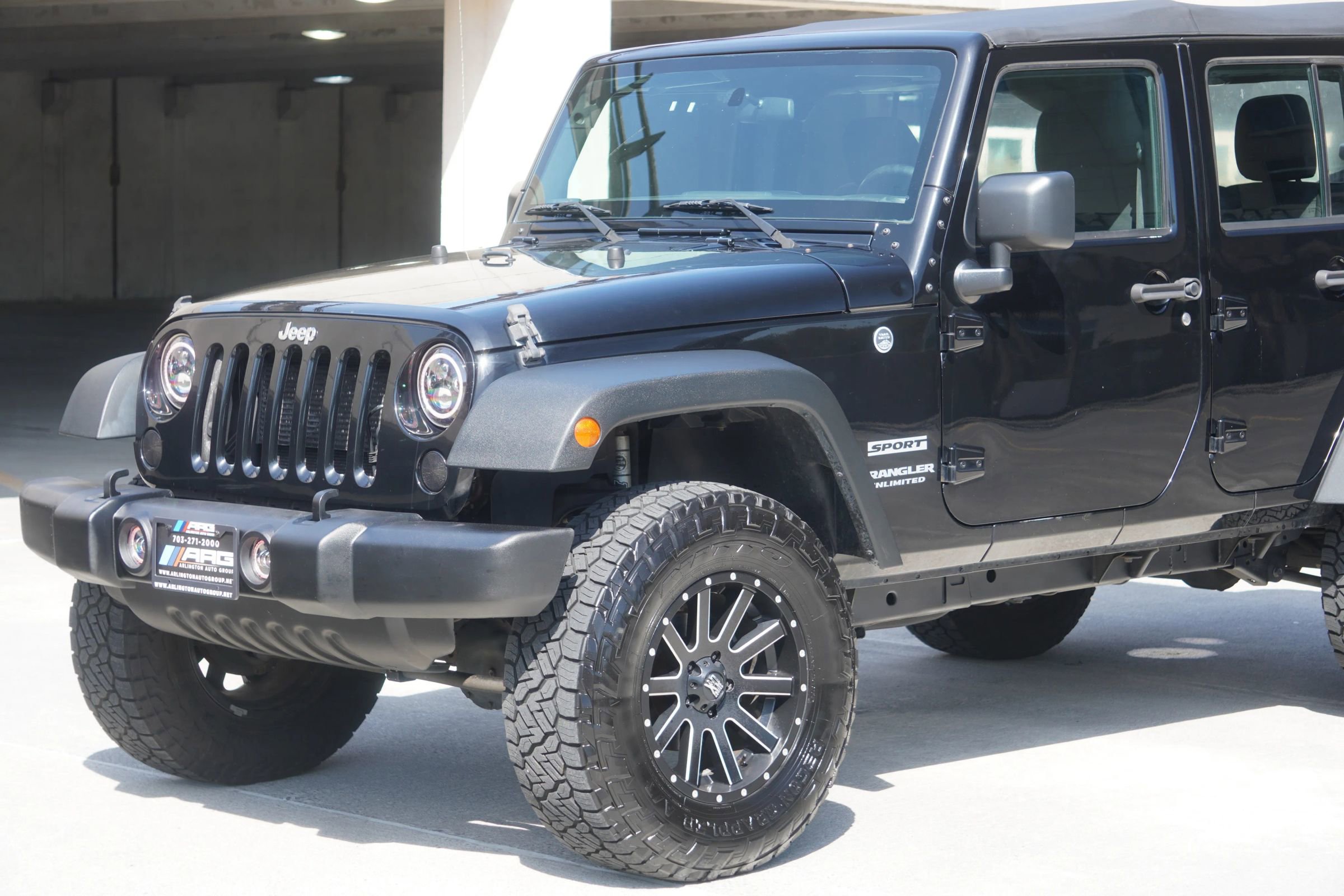 Used 2016 Jeep Wrangler Unlimited Sport w/ Max Tow Package AWD/4WD image 33