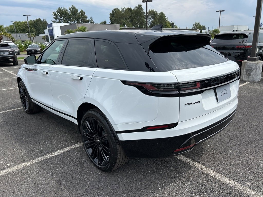 New 2026 Land Rover Range Rover Velar Dynamic SE image 3