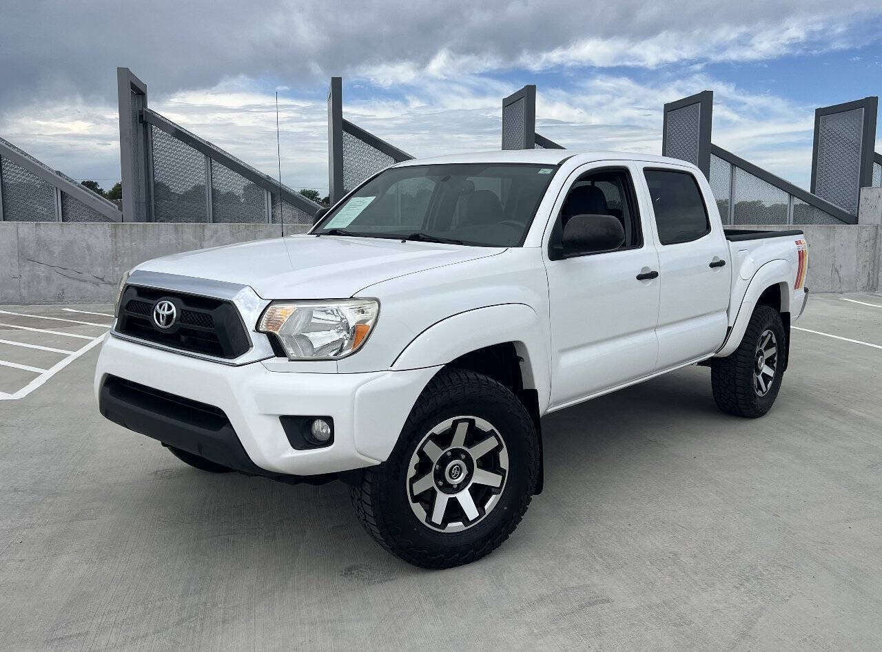 Used 2013 Toyota Tacoma 4x4 Double Cab w/ SR5 Pkg image 2