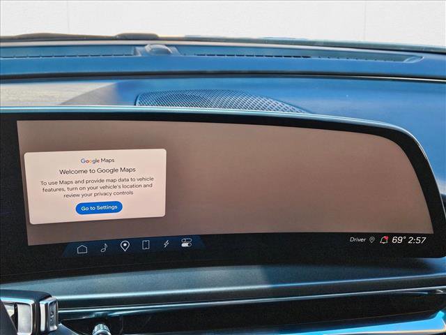 New 2024 Cadillac Lyriq Tech image 14