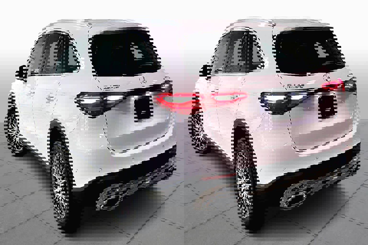 Used 2026 Mercedes-Benz GLC 300 4MATIC image 12