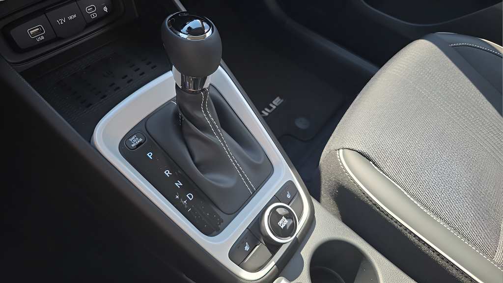 New 2026 Hyundai Venue SEL FWD image 22