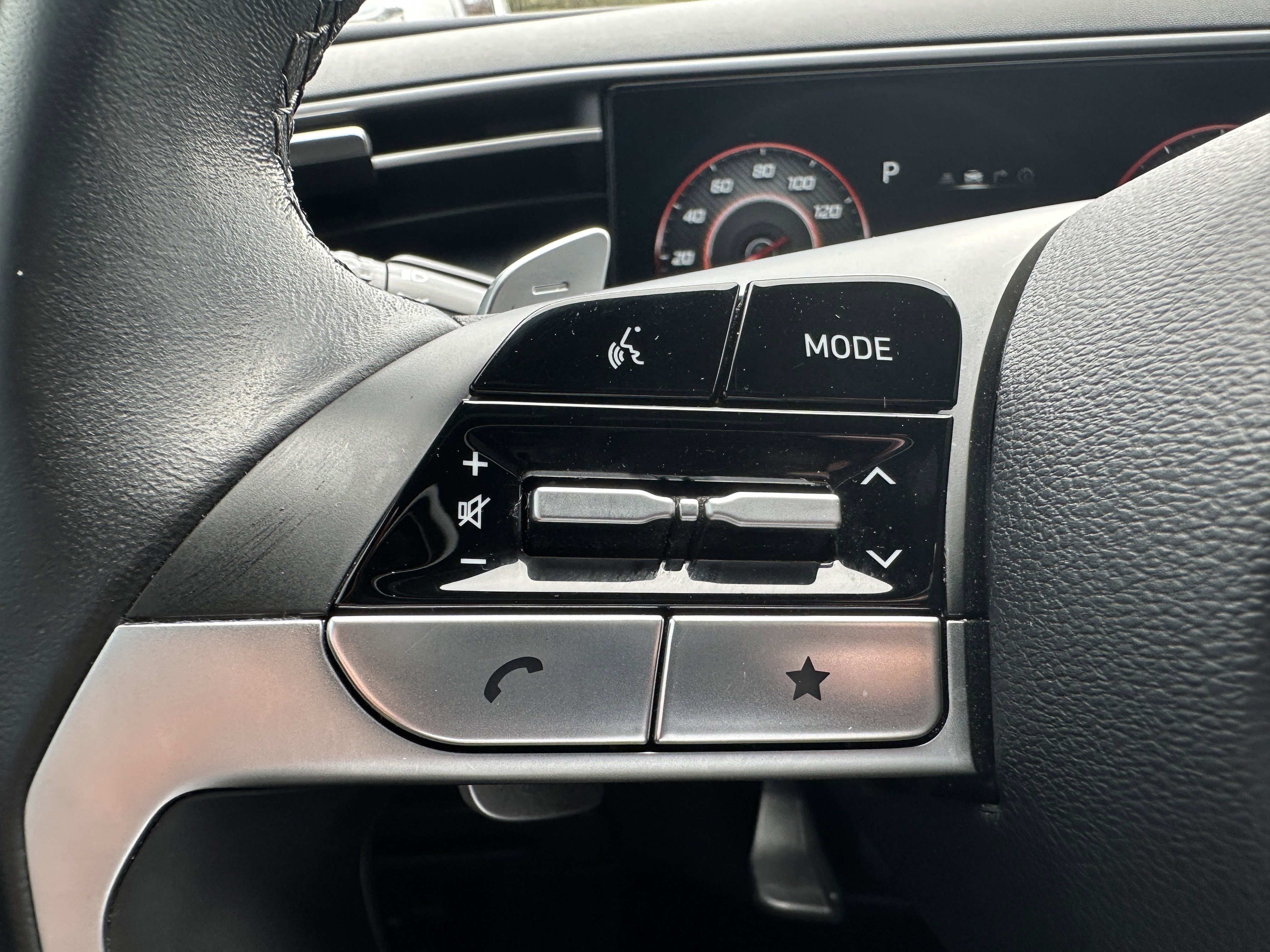 Used 2023 Hyundai Santa Cruz SEL Premium w/ Cargo Package image 18