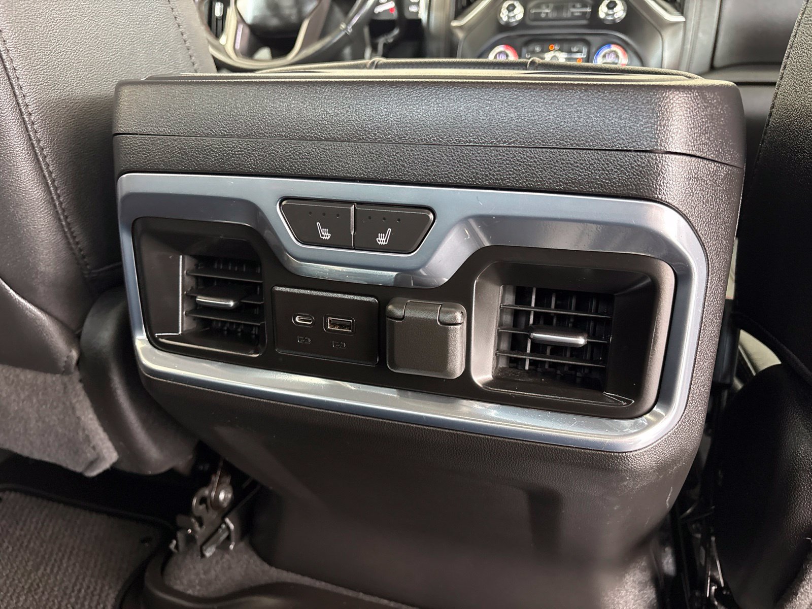 Used 2022 GMC Sierra 2500 AT4 w/ AT4 Premium Plus Package AWD/4WD image 21
