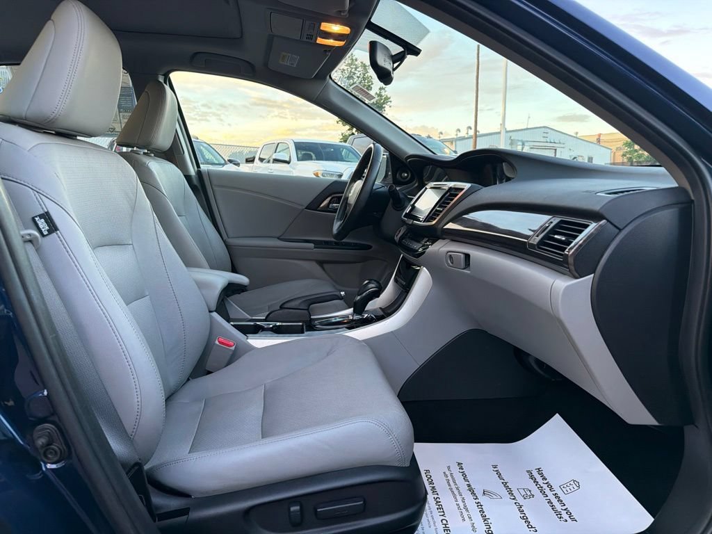 Used 2016 Honda Accord EX-L image 12