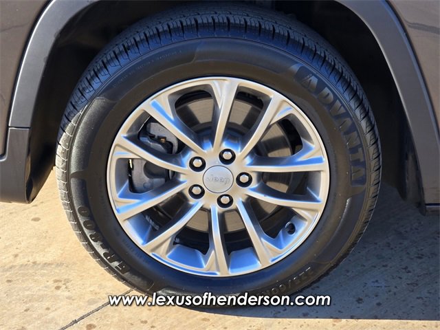 Used 2020 Jeep Cherokee Latitude Plus image 9