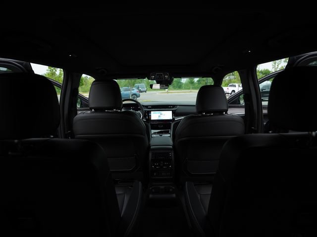 New 2026 Jeep Grand Cherokee L Limited w/ Limited Altitude Package AWD/4WD image 24