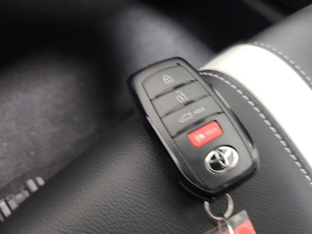 New 2027 Toyota Camry SE w/ Convenience Package FWD image 33