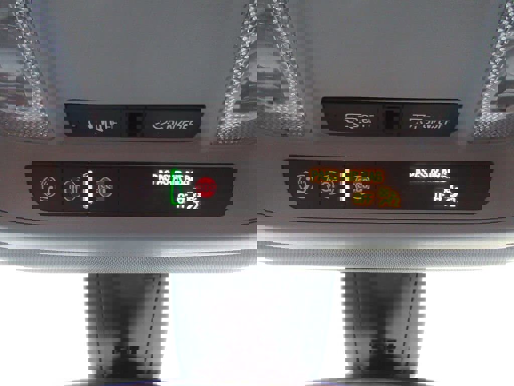 Used 2023 GMC Acadia SLE w/ Driver Convenience Package image 29