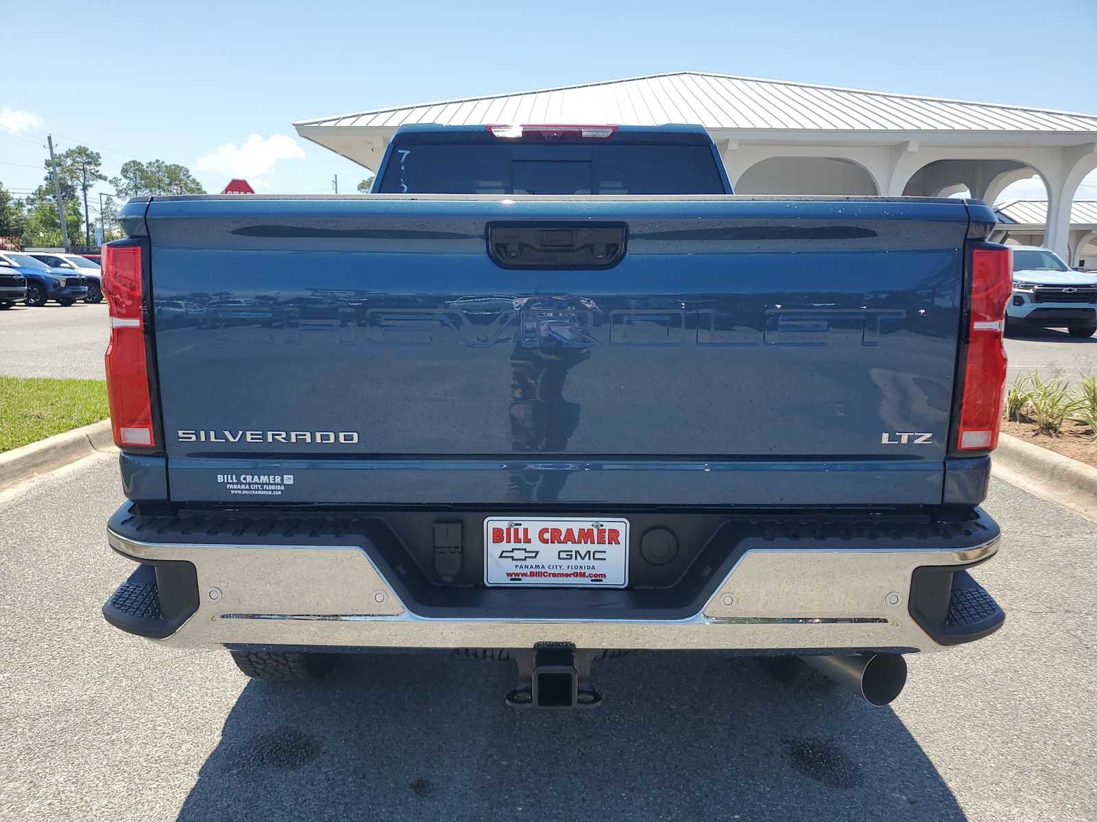 New 2026 Chevrolet Silverado 3500 LTZ w/ LTZ Premium Package AWD/4WD image 4