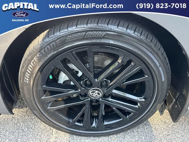 Used 2025 Toyota Camry SE FWD image 13