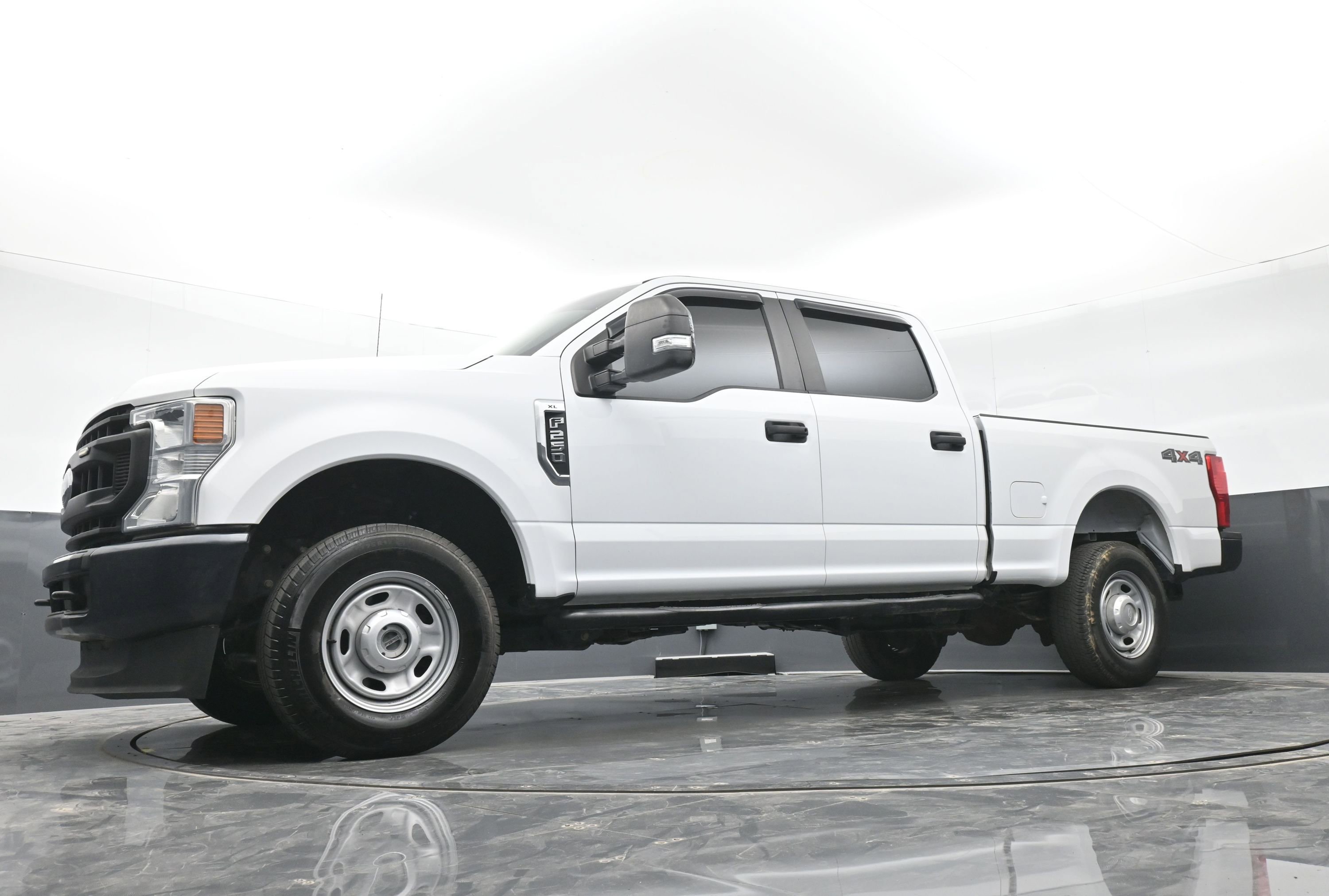 Used 2022 Ford F250 XL w/ Power Equipment Group image 43