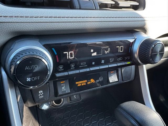 Used 2021 Toyota RAV4 XLE w/ Convenience Package image 11