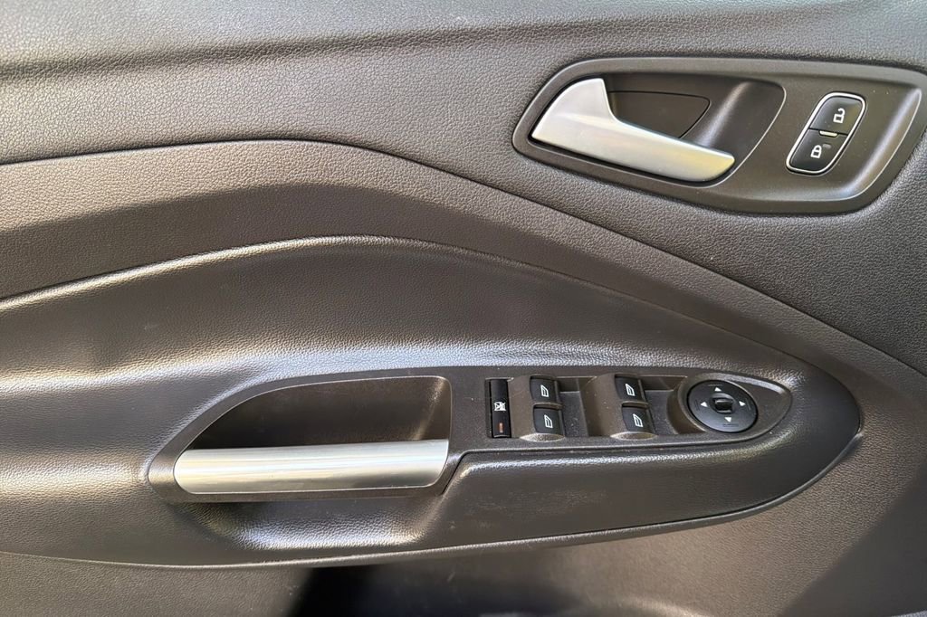Used 2018 Ford Escape SE AWD/4WD image 7