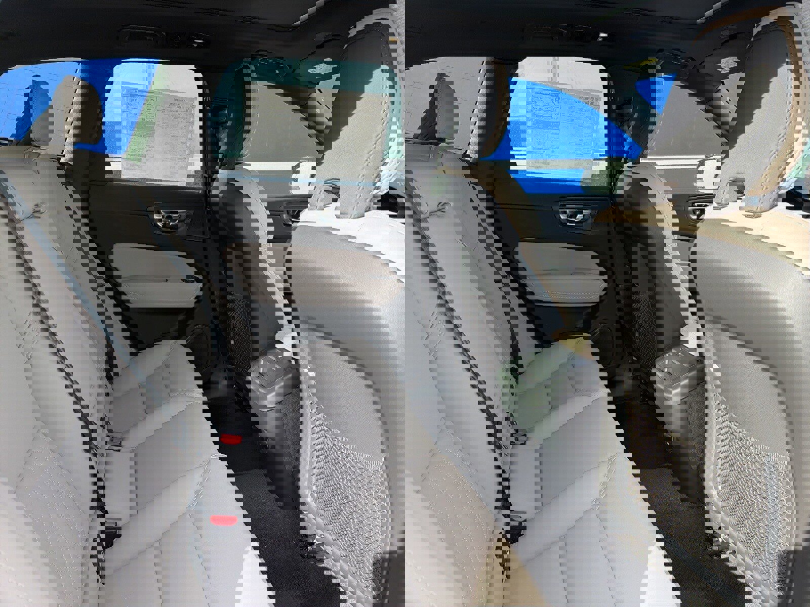 New 2026 Volvo XC60 B5 Plus w/ Protection Package Premier image 15