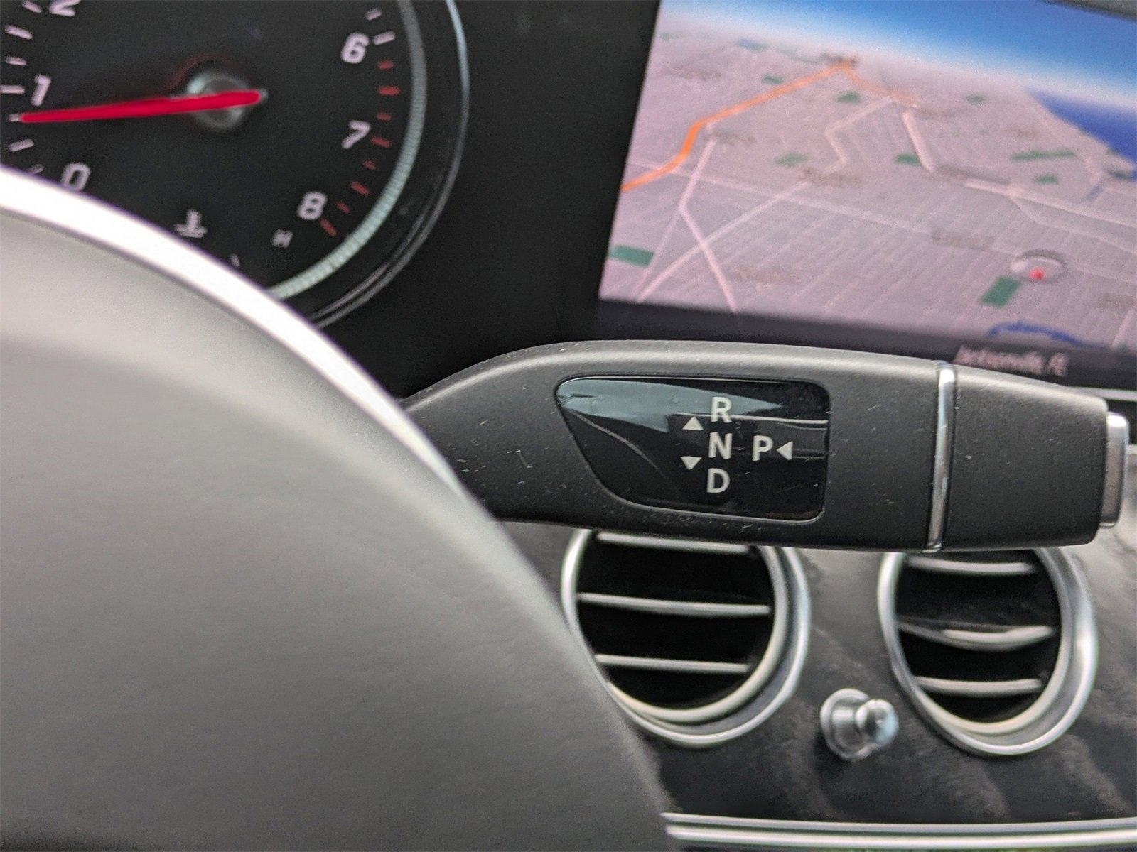 Used 2019 Mercedes-Benz E 300 4MATIC image 42