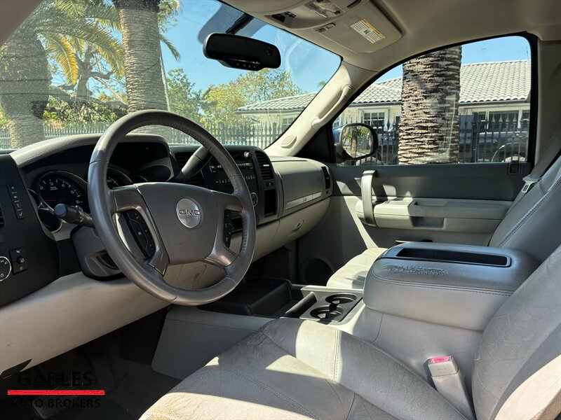 Used 2007 GMC Sierra 1500 SLE w/ SLE2 Audio Package RWD image 13