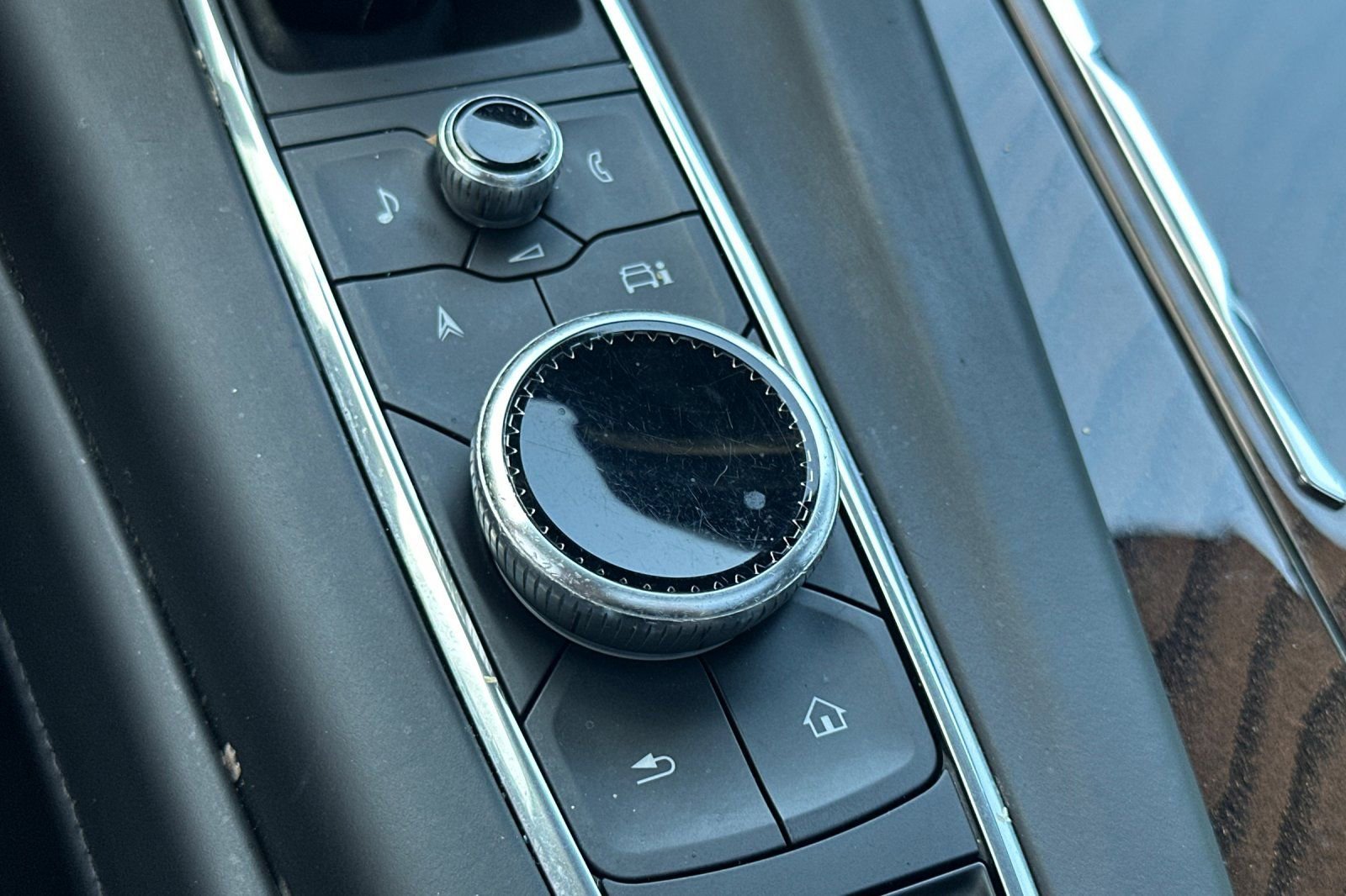 Certified 2024 Cadillac Escalade Sport Platinum image 31