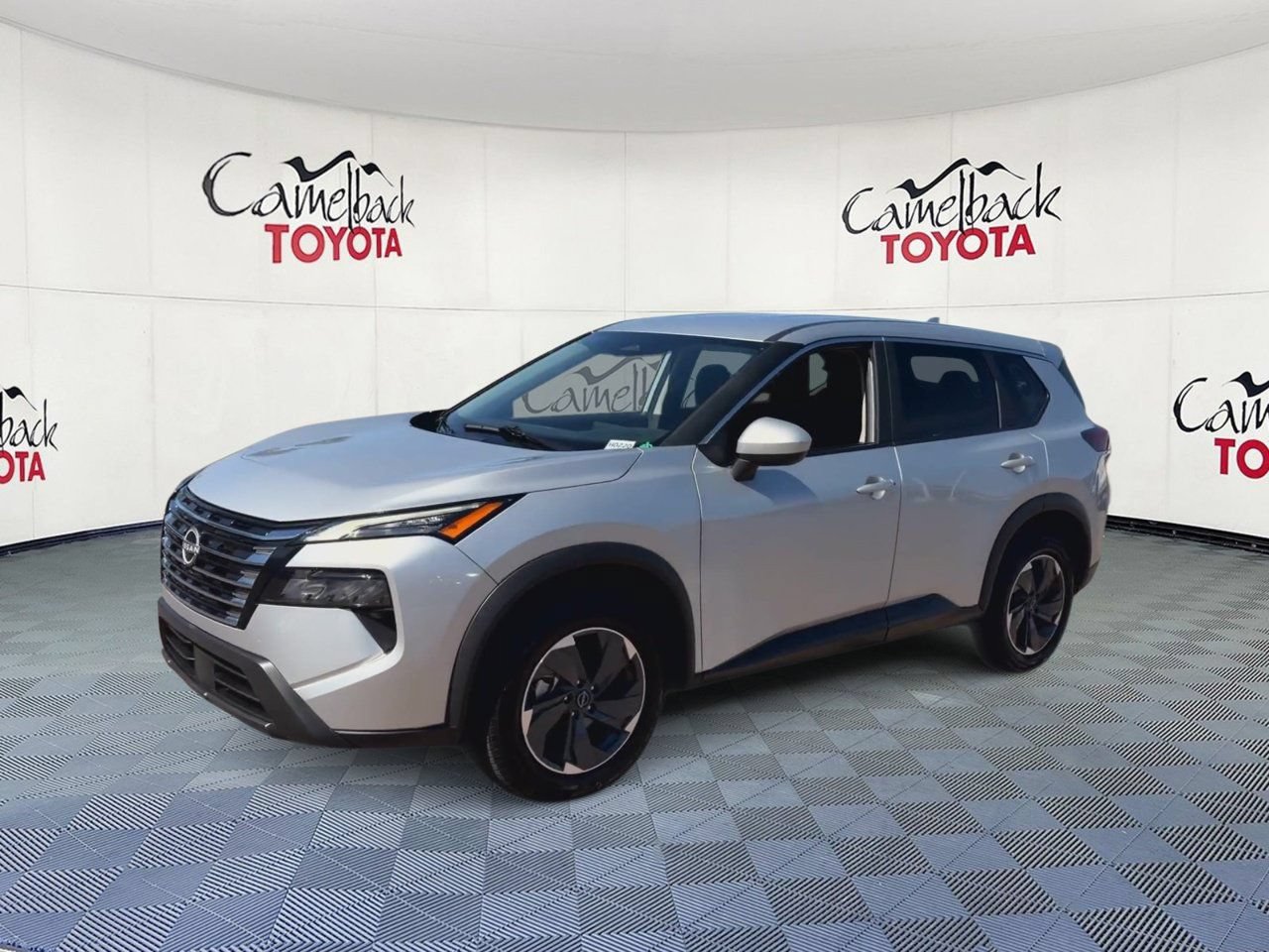 Used 2025 Nissan Rogue SV FWD image 7