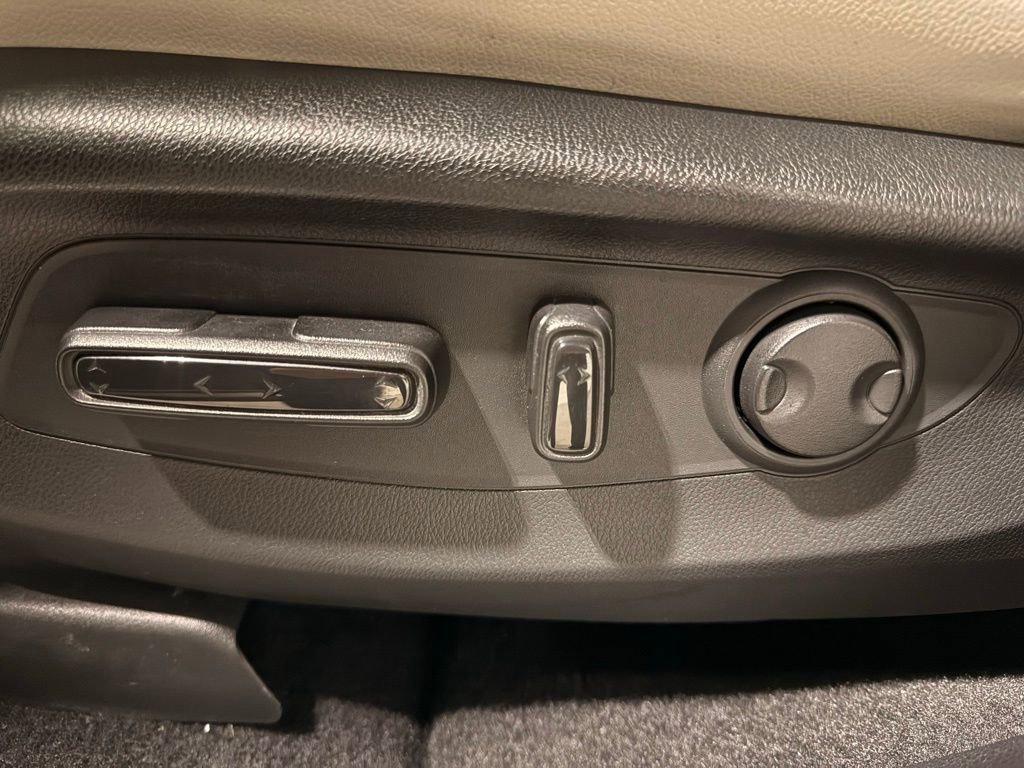 Used 2024 Honda CR-V EX-L image 14